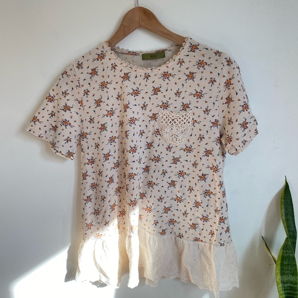 Arte Women’s Top Floral